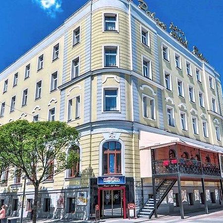 Palace Hotel Polom Жиліна Екстер'єр фото