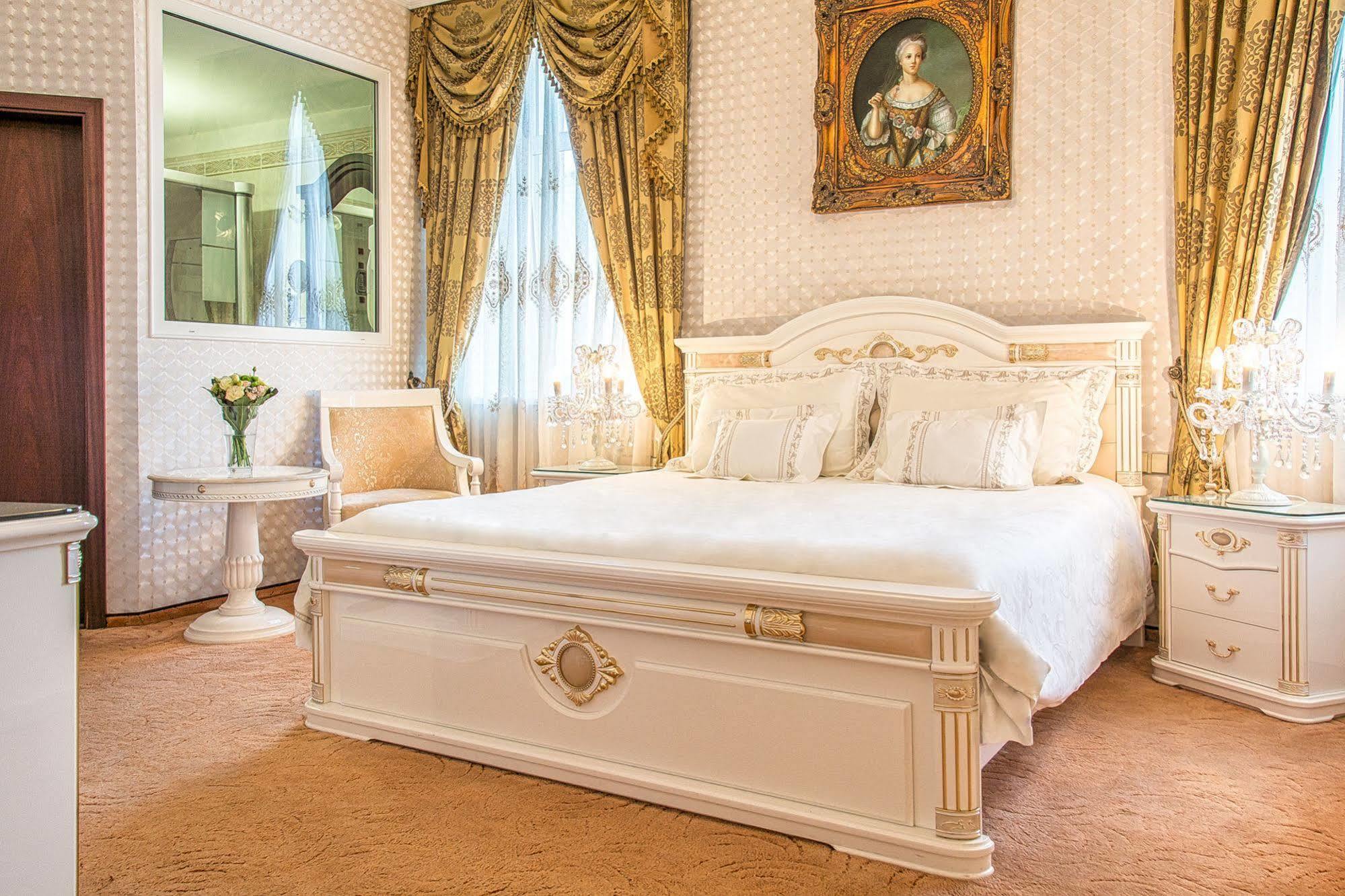 Palace Hotel Polom Жиліна Екстер'єр фото